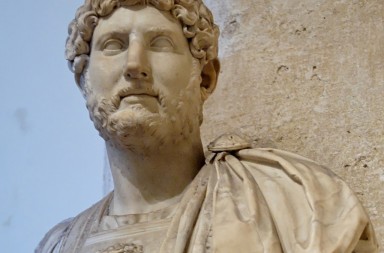 Adriano, la cara oculta del emperador más enigmático