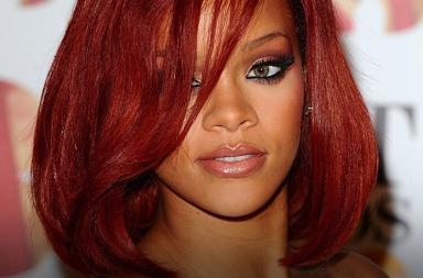 Rihanna: «Que un hombre tome el control en el dormitorio me parece ‘sexy'»