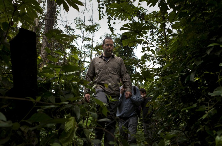 Nathan Wolfe, el cazador de virus asesinos Nathan Wolfe, el cazador de virus asesinos