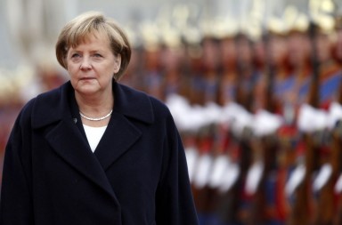 Los pilares de Merkel: marcada por su padre, un estricto pastor luterano, y su infancia