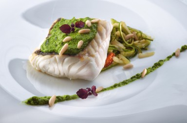 Merluza con mojo de perejil