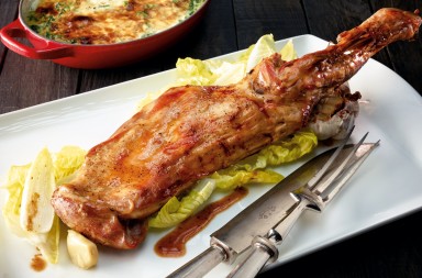 Paletilla asada y acelgas