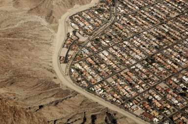 California, cercada por el desierto y la sequía