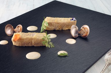 Pez espada con berberechos