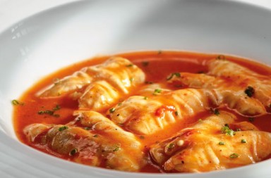 Cocochas ‘rojas’ con piquillos