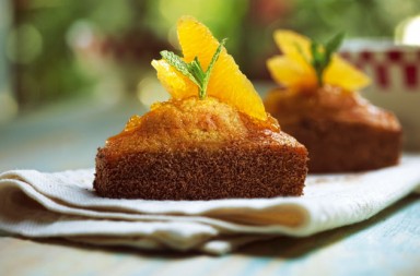 Bizcocho de plátano con mermelada