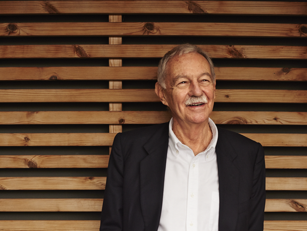 Eduardo Mendoza: «Soy un pelma, un neura y no hay quien me aguante»