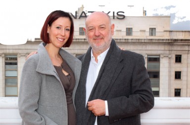 Juan Eslava Galán y su hija Diana. «La ‘nouvelle cuisine’ es una estafa; no hay nada más rico que una tortilla»