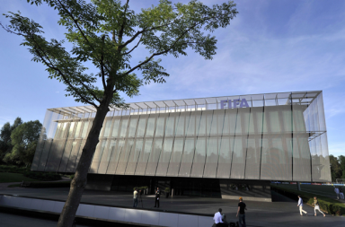 Juan Zarate: «Con las detenciones en la FIFA hemos abierto la caja de Pandora»