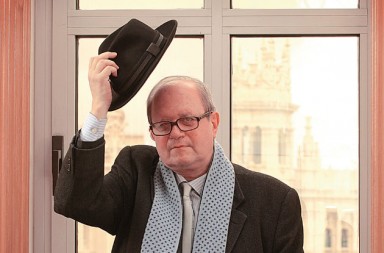 Pere Gimferrer. «Prohibir los toros es  una estupidez que tiene sus días contados»