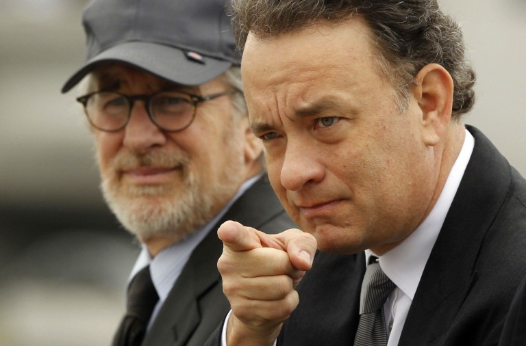 Tom Hanks y Steven Spielberg: «Estamos envejeciendo, no es el momento de vestirnos de superhéroes patriotas» Tom Hanks y Steven Spielberg: «Estamos envejeciendo, no es el momento de vestirnos de superhéroes patriotas»