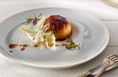 Cebollas rellenas de carne y queso