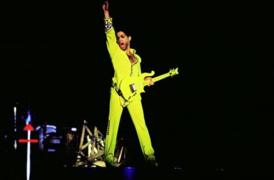 Muerto el mito, empezó la subasta