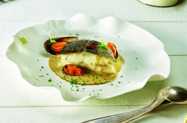 Bacalao confitado con mejillones