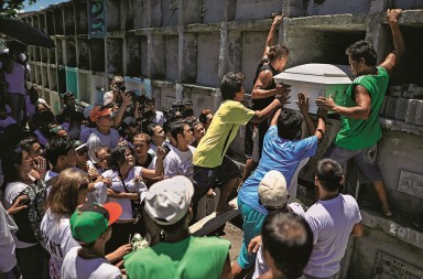 El presidente de Filipinas ha prometido dinero a todo el que mate a un traficante