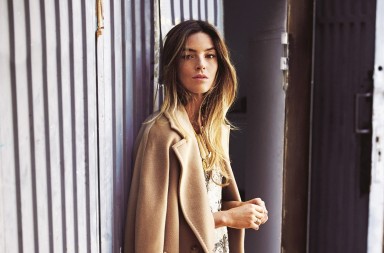 Aída Artiles: cómo lucir el camel este otoño