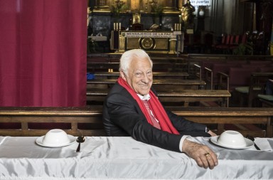 Padre Ángel: «Por la mañana soy de Rajoy y por la tarde de Carmena»