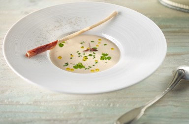 Sopa al queso con jamón