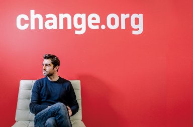 El fundador de Change.org: «Podemos cambiar la democracia sin una revolución»