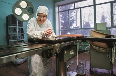 Cirujana en activo ¡a los 89 años!