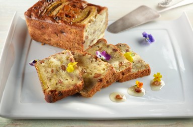 ‘Plum cake’ de pasas, plátano y ron