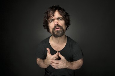 Peter Dinklage: «Me gustaría pasar inadvertido… pero mido 1,35»