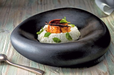 Crema cuajada con ‘chantilly’ de brandy