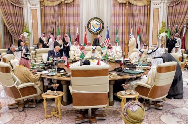 Los señores del Golfo hacen sus apuestas