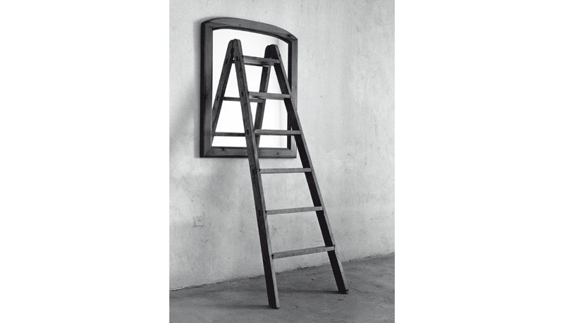 Chema Madoz, el Houdini de la fotografía