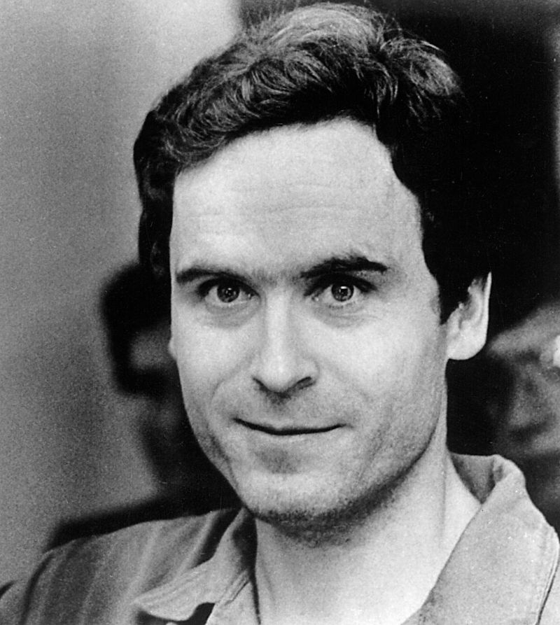 Ted Bundy asesino en serie conocer criminal