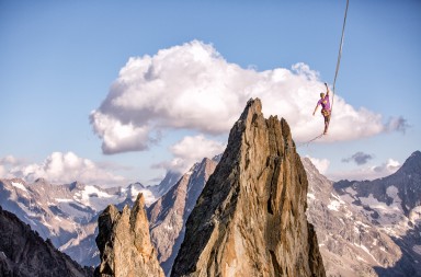 ‘Slackline’: un paseo para el ‘equilibrio mental’