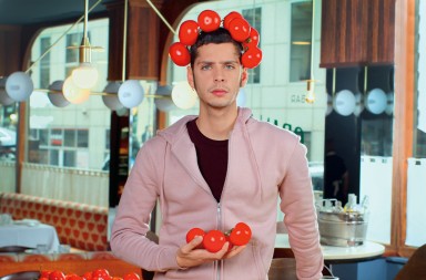 Eduardo Casanova: «¡Ya estoy loco! Si no aparezco, podéis buscarme en la consulta de mi psicóloga»