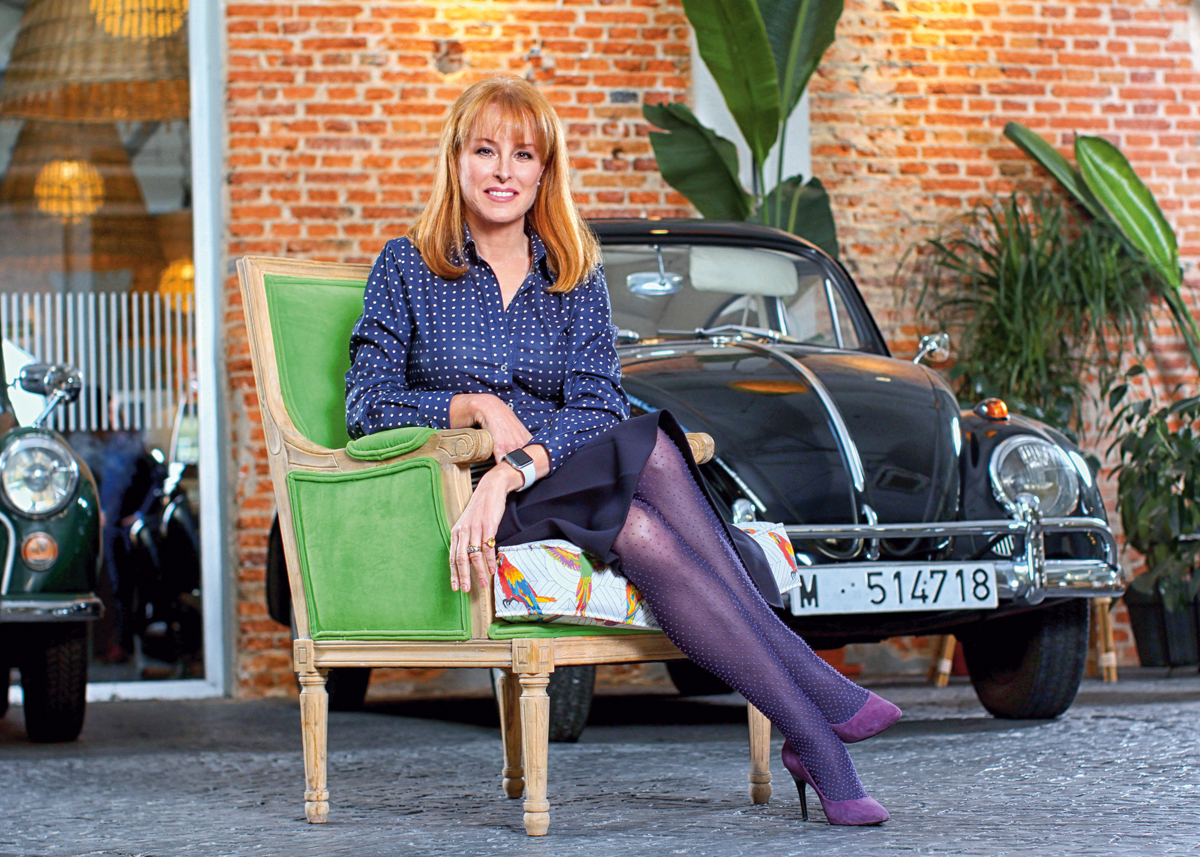 Gloria Lomana: «A una mujer que dirige se le atribuye carácter de mandona y al hombre, de liderazgo»