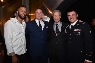 De héroes contra el ISIS a estrellas de cine con Clint Eastwood