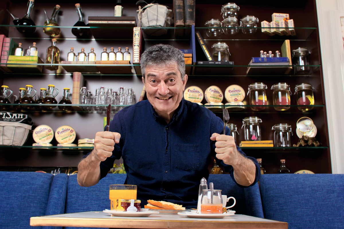 Guillermo Fesser: «Desde que escribo ‘best-sellers’, me llevan en taxi a todos lados y me pagan los hoteles»