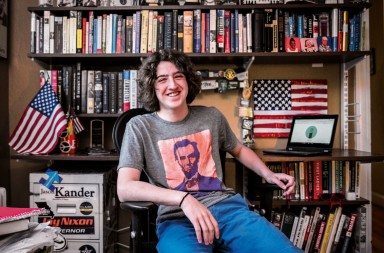 El adolescente que vigila a Trump