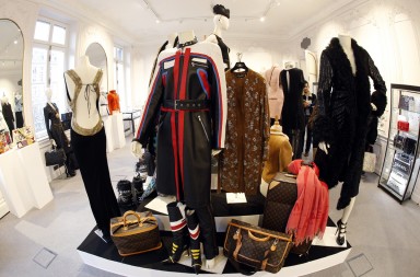 Cómo manejarse como una experta en una subasta de moda