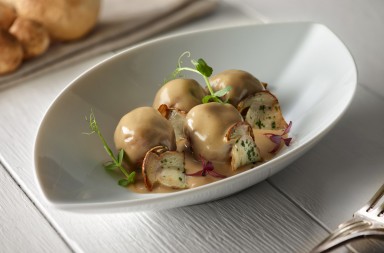Albóndigas en salsa de hongos