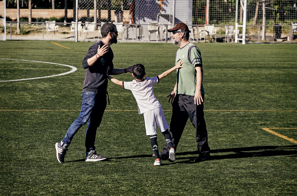 Resultado de imagen de padres chillando deporte hijos