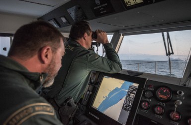 Cacería en la grieta del mundo