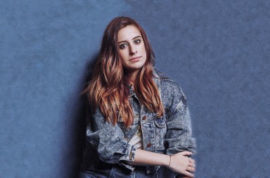 Laura ‘Aryenzz’ Muñoz: «Tenía problemas en casa y me encerré en los videojuegos»