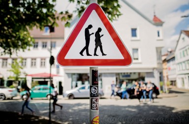 La adicción al móvil te puede costar la vida