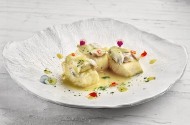 Merluza al pilpil con cocochas