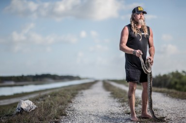 Alguien tiene que matarlas…