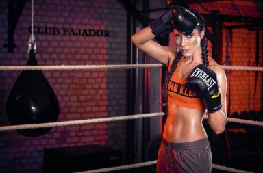 Así golpea Pilar Rubio