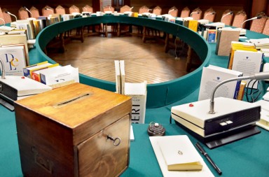 La urna de la discordia de la Real Academia