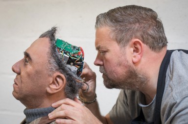 Un robot casi humano