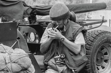 Arturo Pérez-Reverte: memoria gráfica de un reportero