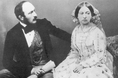 La vida de la reina Victoria en imágenes