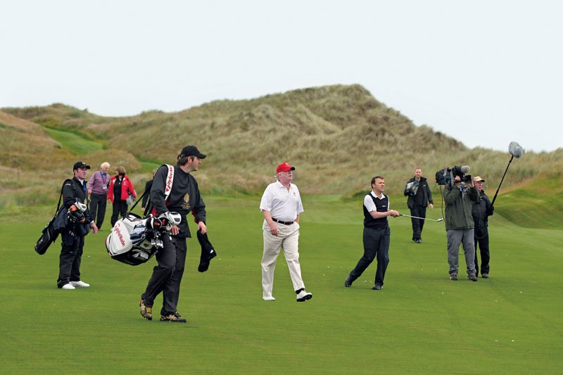 trump golf trampas y estrategias